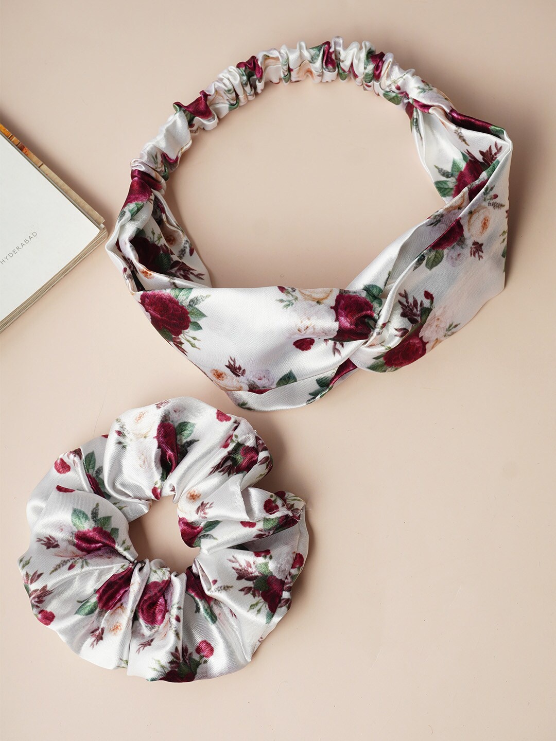

Ferosh Set of 2 Floral Printed Hair Accessory Set, White