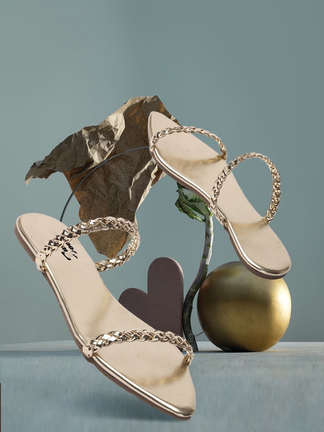 

TWIN TOES Women Slip On Open Toe Flats, Gold