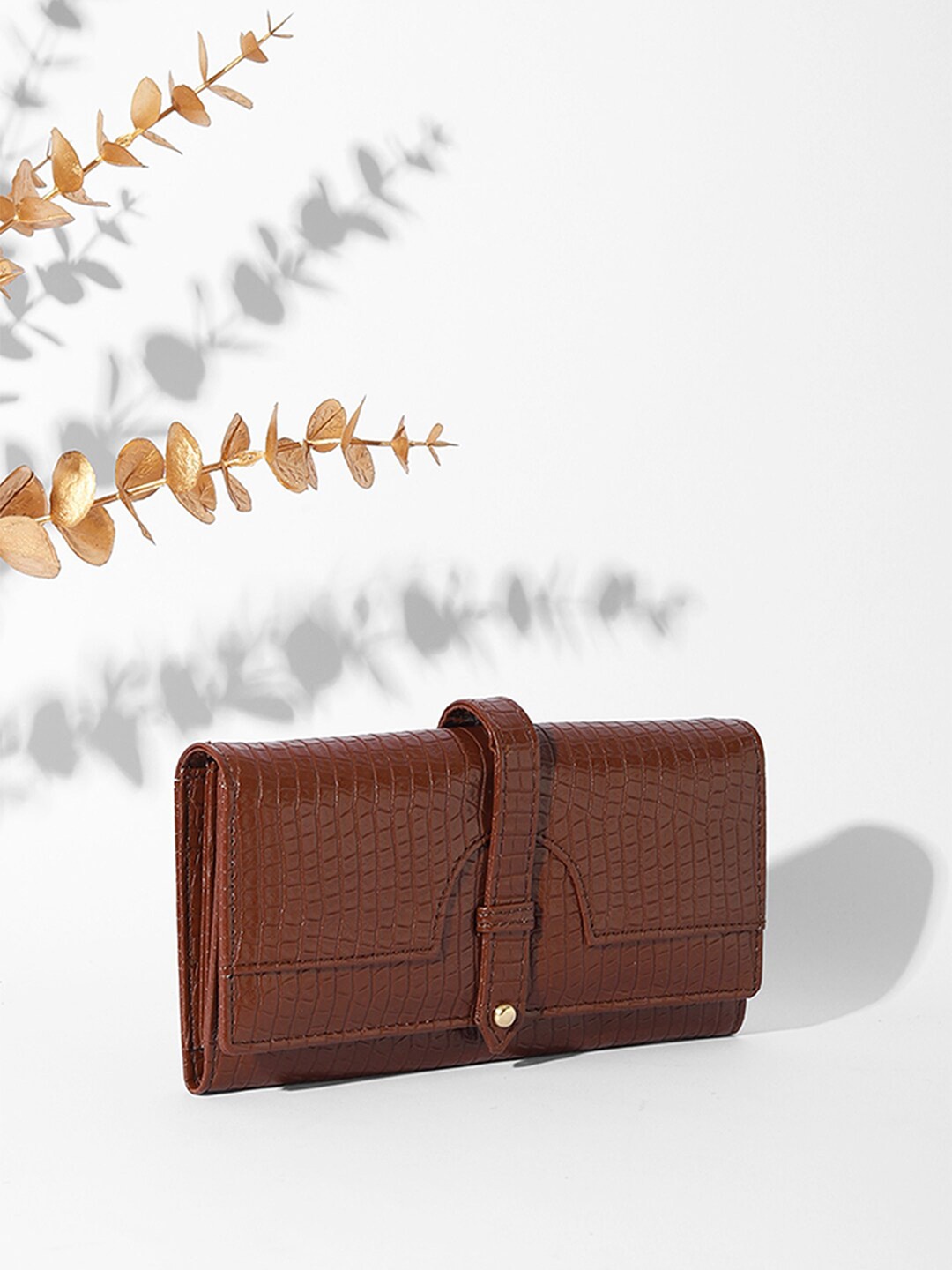 

Bagsy Malone Textured Purse Clutch, Maroon