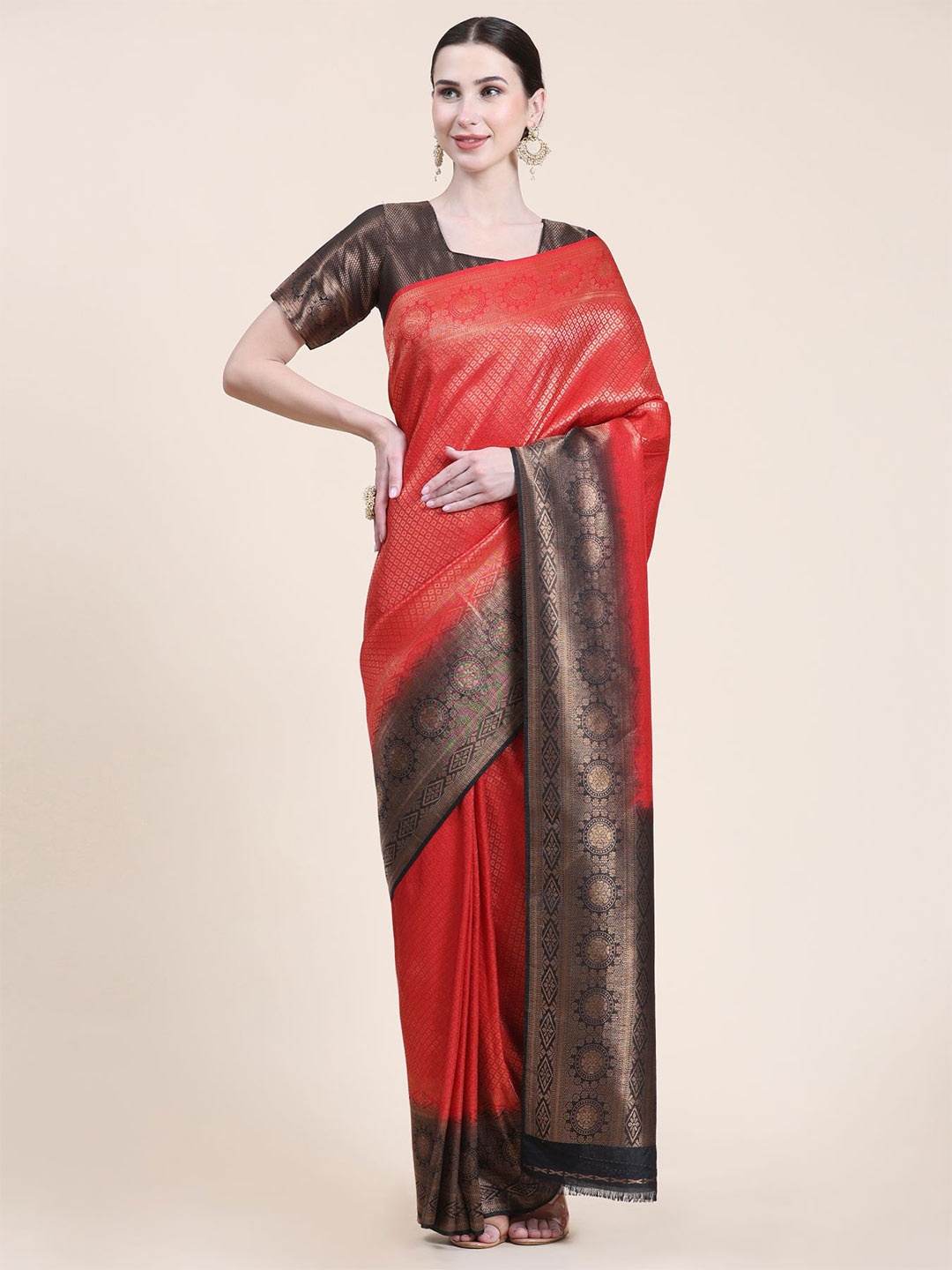 

Phenav Ethnic Motifs Woven Design Zari Kanjeevaram Saree, Red