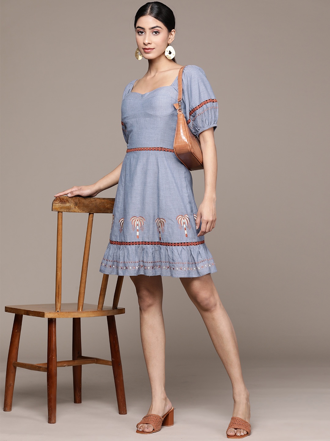 

Label Ritu Kumar Floral Embroidered Sweetheart Neck Puff Sleeves Cotton Chambray Dress, Blue