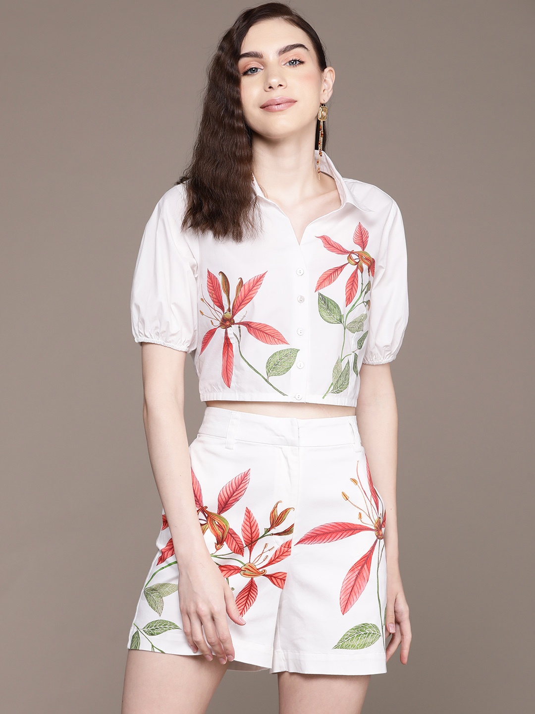 

Label Ritu Kumar Floral Printed Pure Cotton Top with Shorts, White