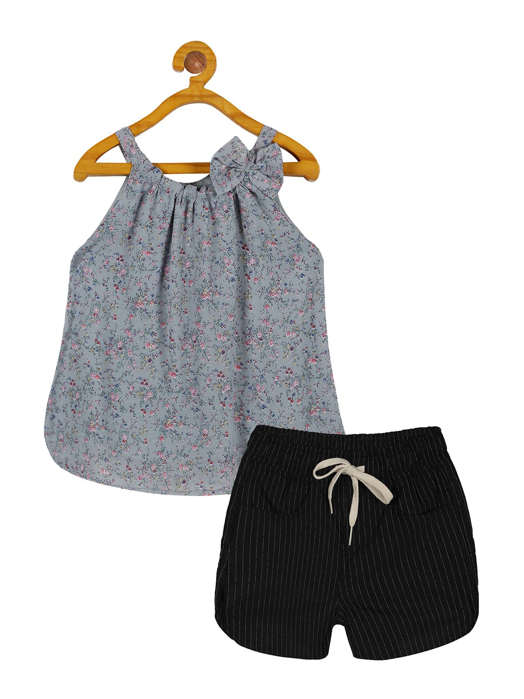 

KiddoPanti Girls Floral Printed Top with Shorts, Blue