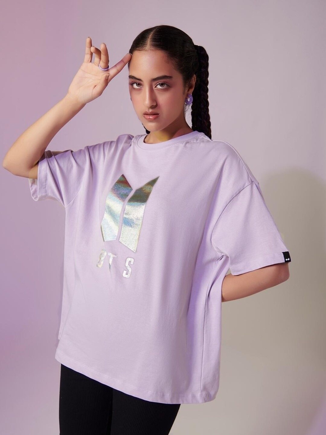

Bewakoof HoloGraphic Printed Drop-Shoulder Sleeves Cotton T-shirt, Purple