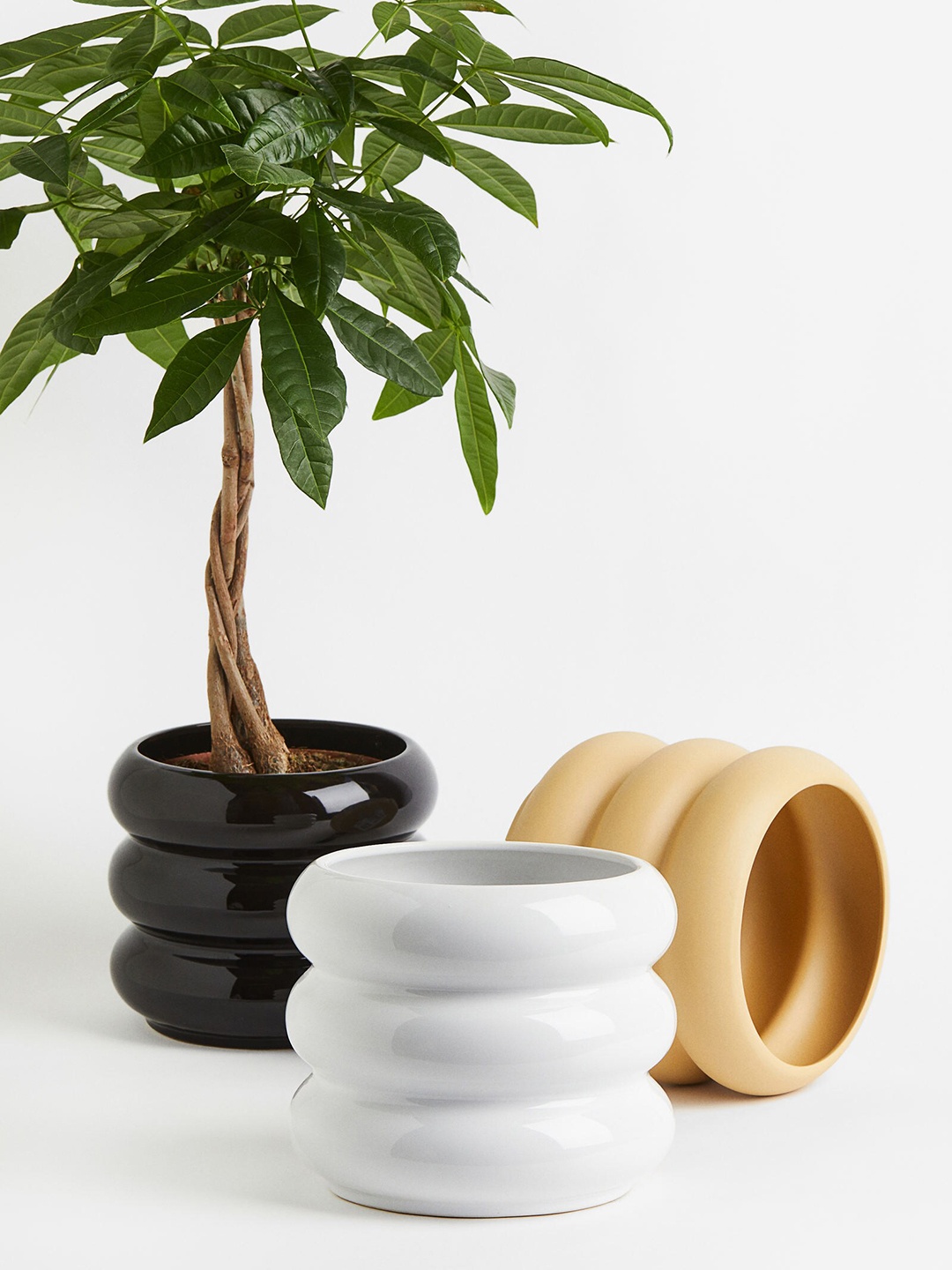 

H&M Black Stoneware Plant Pot