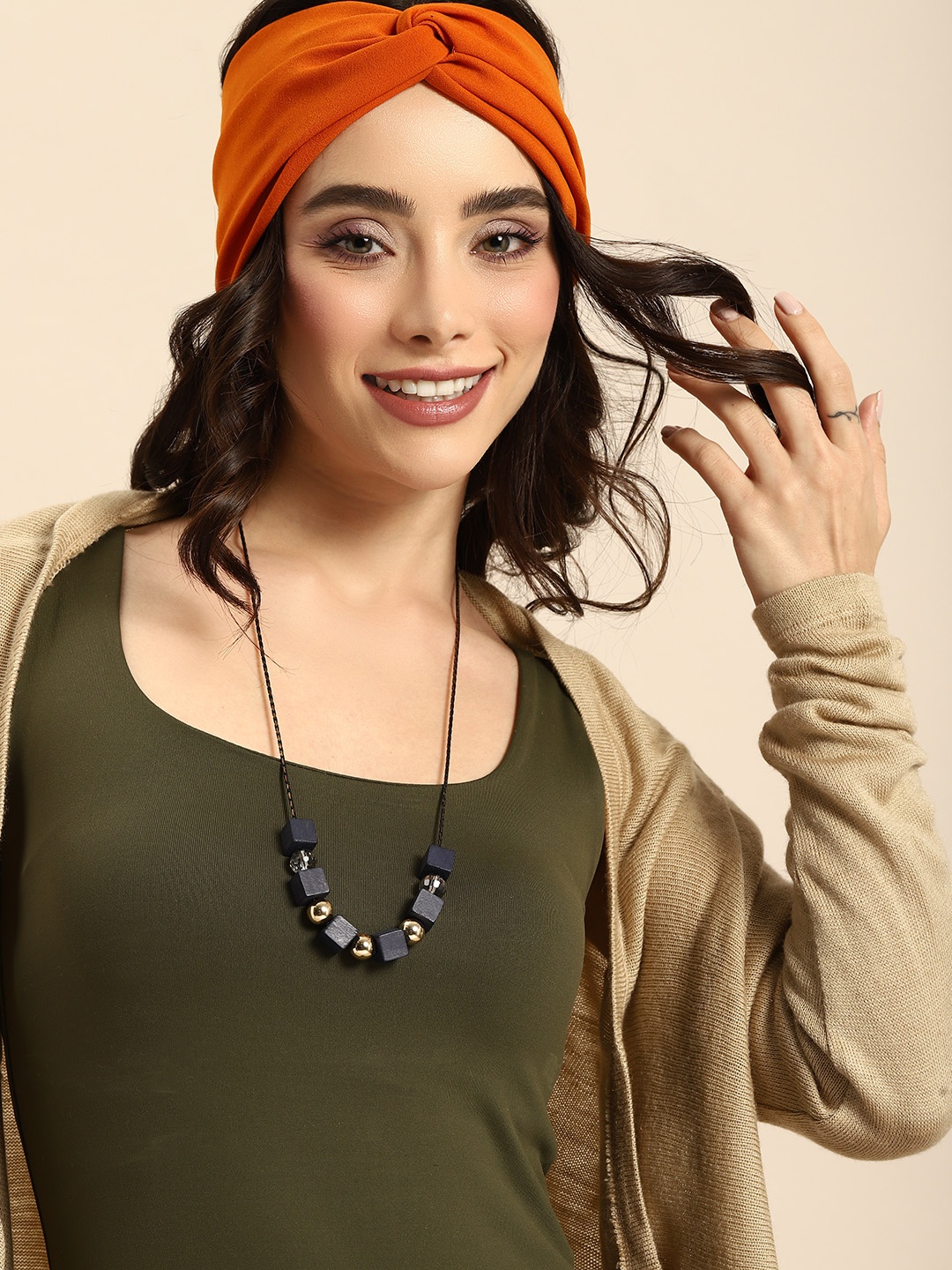 

Sangria Women Artificial Beads Studded Necklace, Navy blue