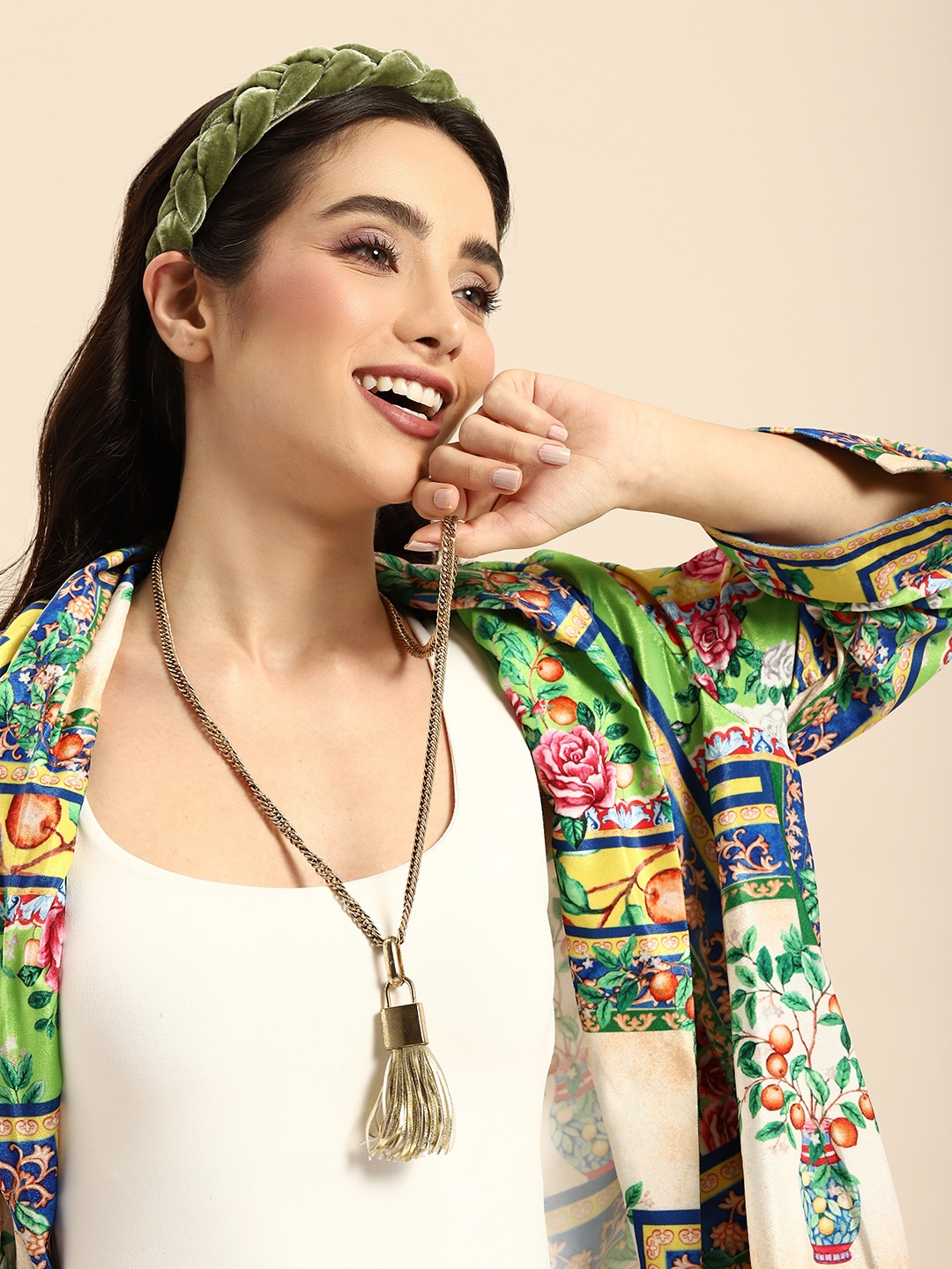 

Sangria Women Lock Tasselled Necklace, Gold
