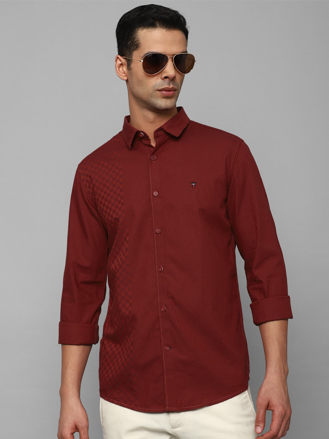 

Louis Philippe Sport Micro Disty Pure Cotton Slim Fit Formal Shirt, Maroon