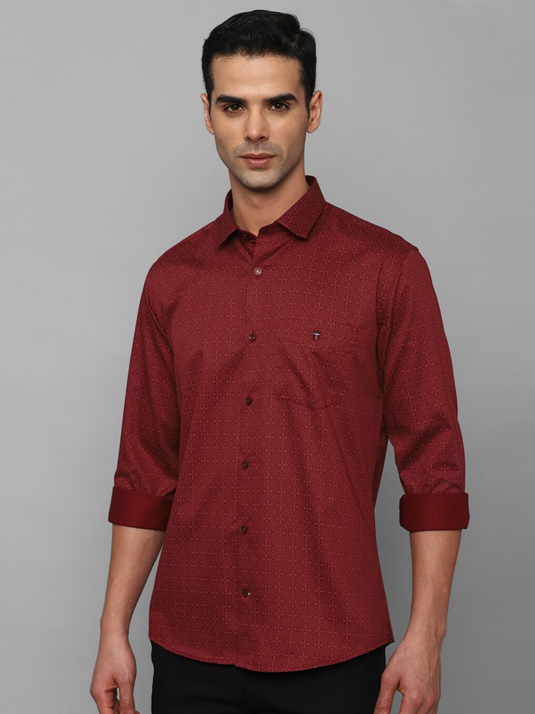

Louis Philippe Sport Slim Fit Opaque Printed Casual Shirt, Maroon