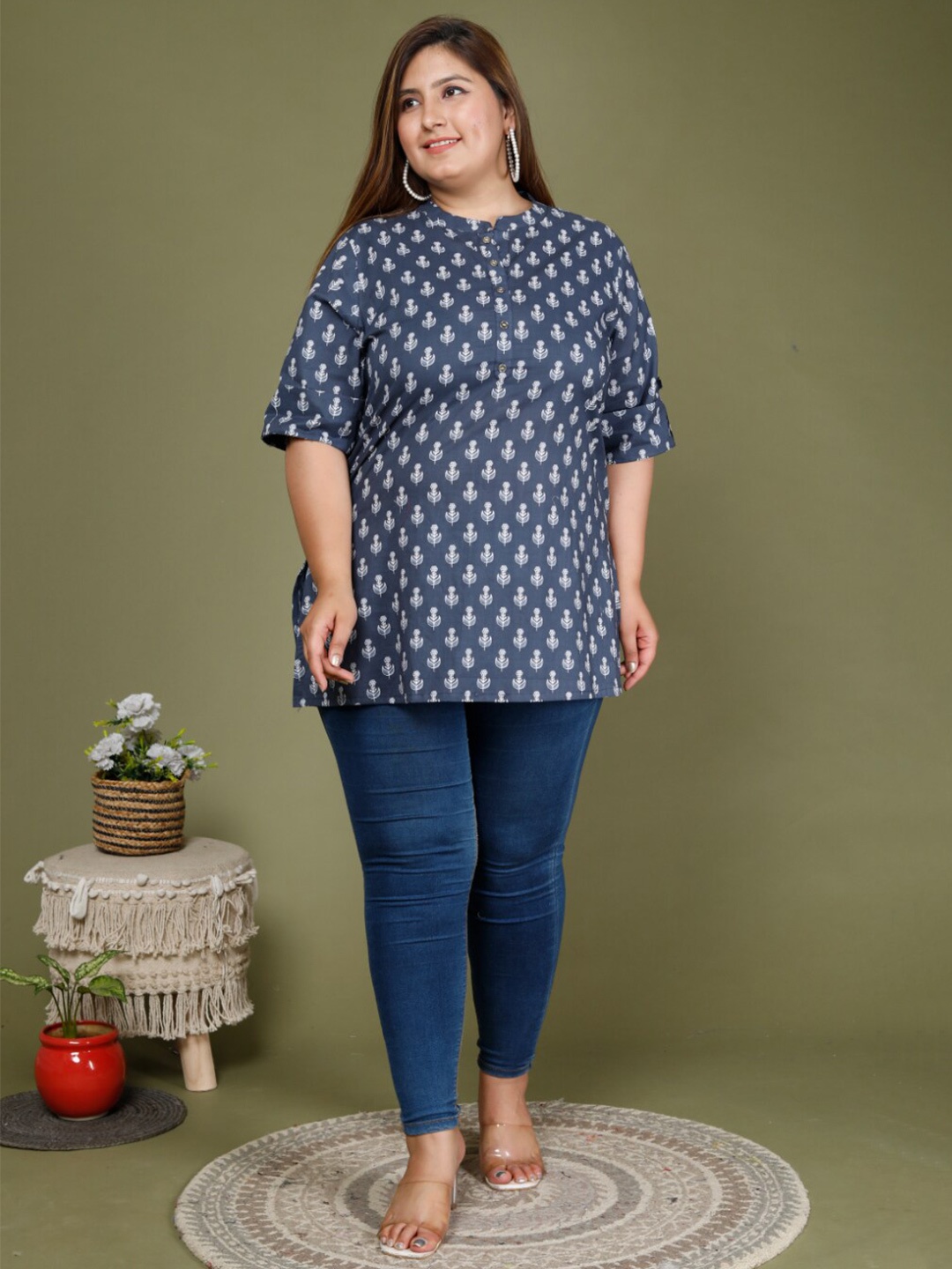 

Swasti Plus Size Ethnic Motifs Printed Pure Cotton Kurti, Blue