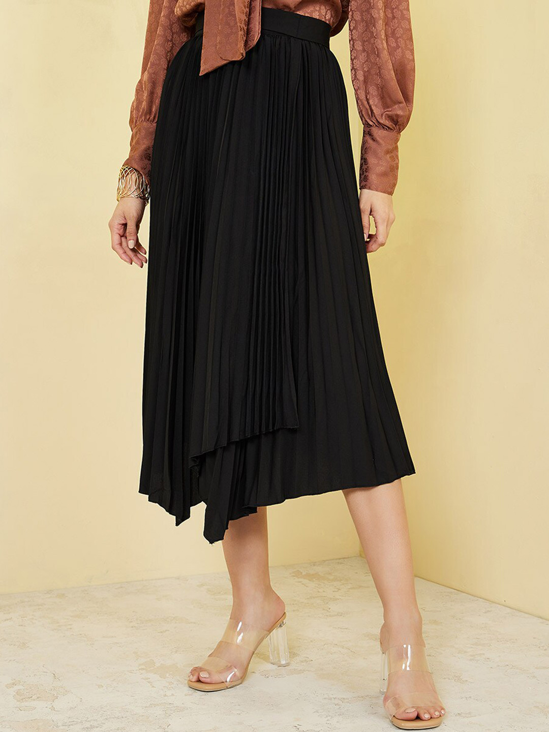 

Styli Black Accordion Pleated Flared Skirt