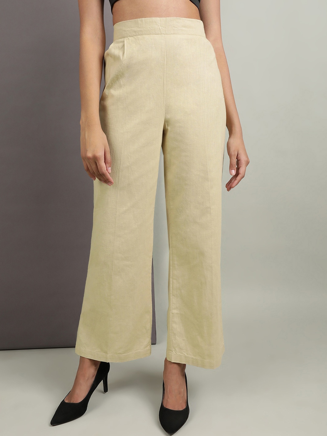 

Freehand by The Indian Garage Co Women Cotton High-Rise Flared Flat-Front Plain Parallel Trousers, Beige