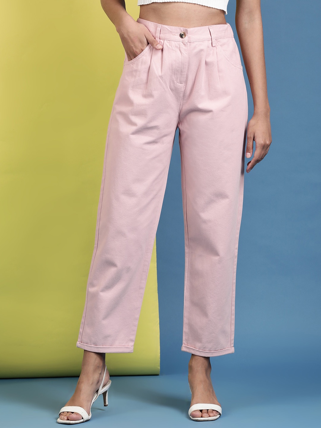 

Freehand by The Indian Garage Co Women Cotton Mid-Rise Pleated Plain Cropped Trousers, Pink