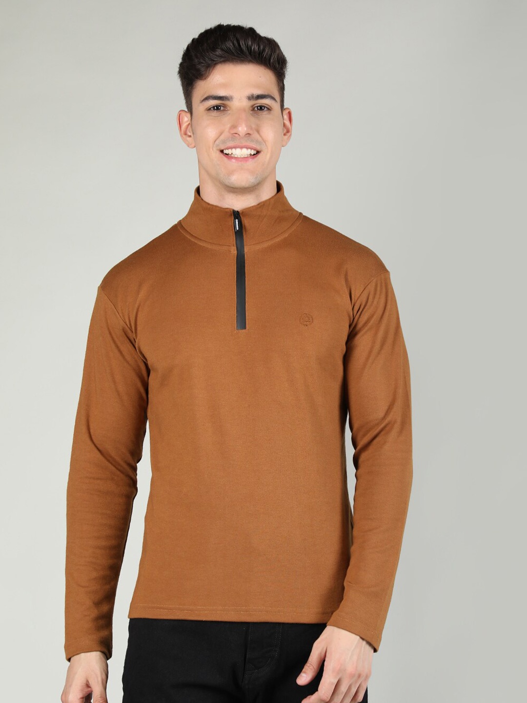 

CHKOKKO High Neck Long Sleeves T-Shirt, Gold