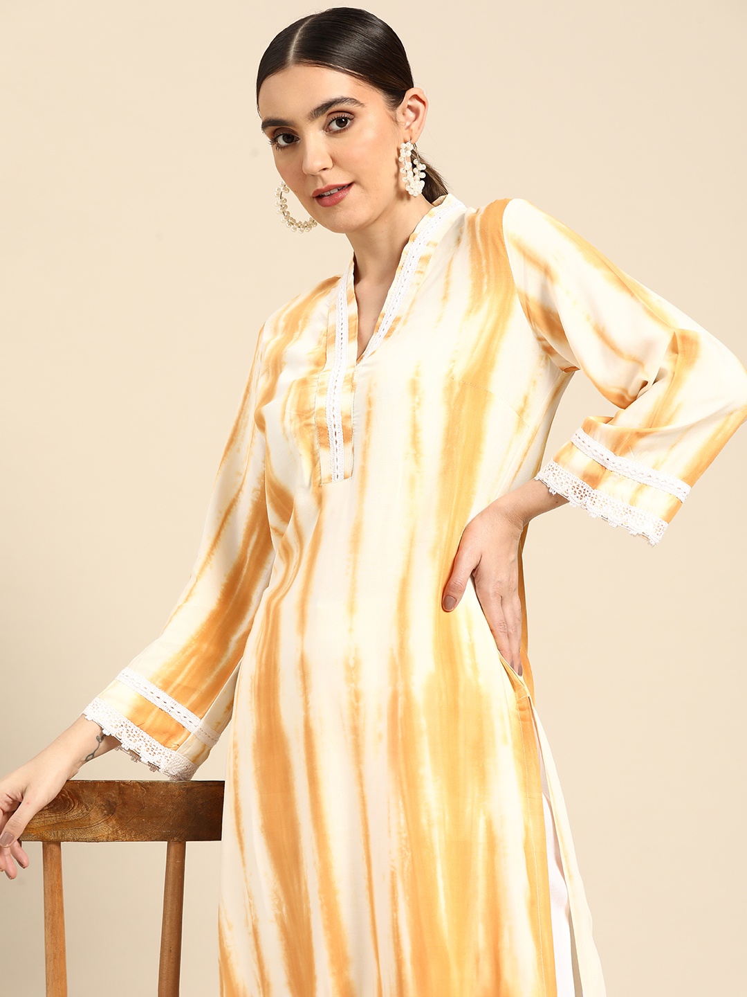 

Anouk Dyed Regular Kurta with Palazzos, Beige