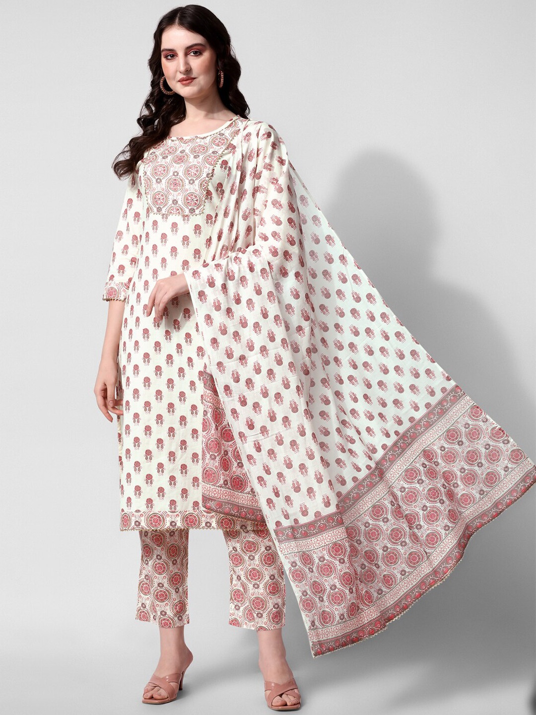 

MIRCHI FASHION Paisley Printed Regular Gotta Patti Pure Cotton Kurta with Trousers &, Cream