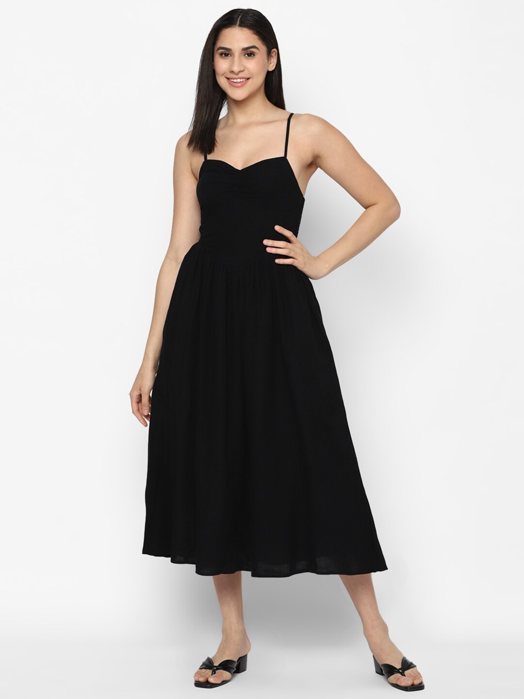 

AMERICAN EAGLE OUTFITTERS Fit & Flare Midi Dress, Black