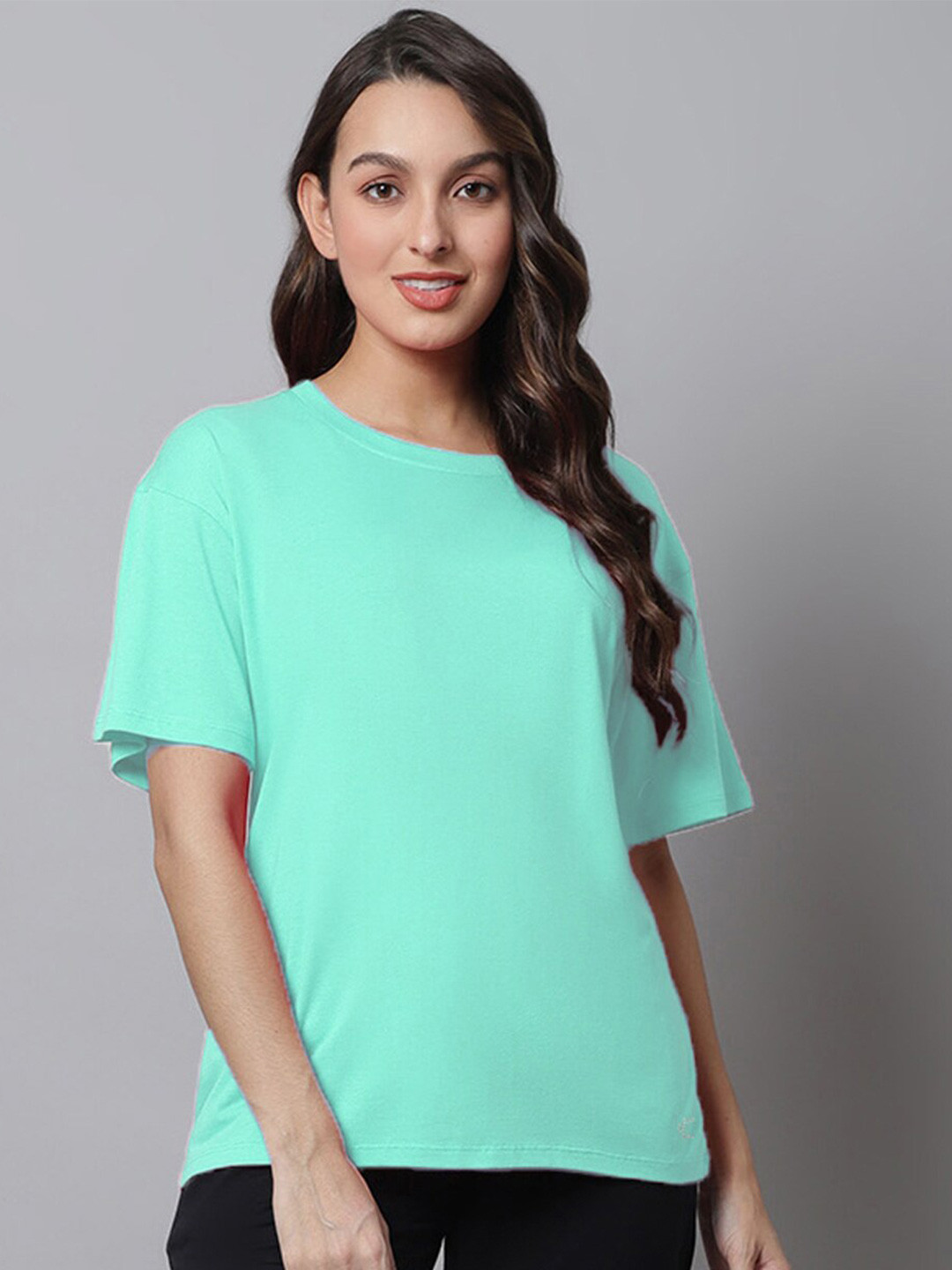 

Kanvin Round Neck Drop Shoulder Sleeves Oversized Fit T-shirt, Sea green