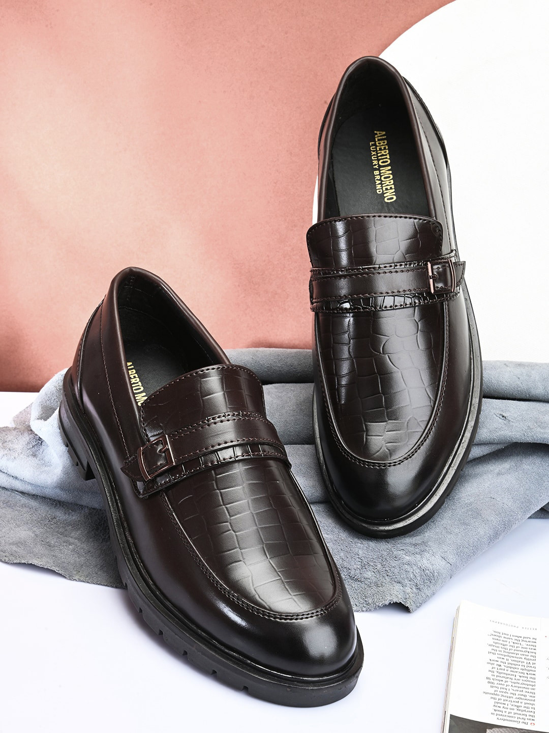 

ALBERTO MORENO Men Textured Formal Loafers, Brown
