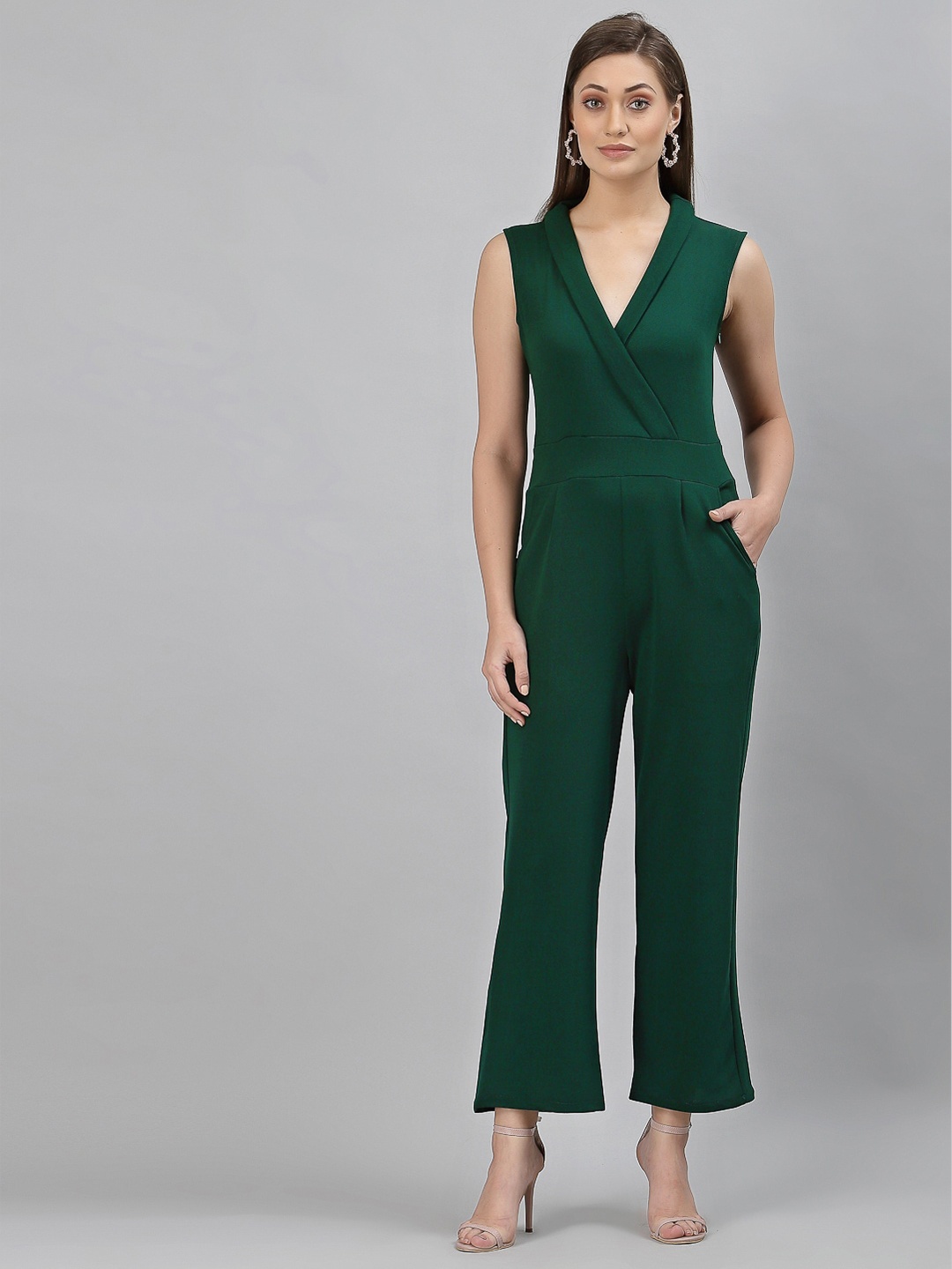 

Selvia V-Neck Basic Jumpsuit, Green