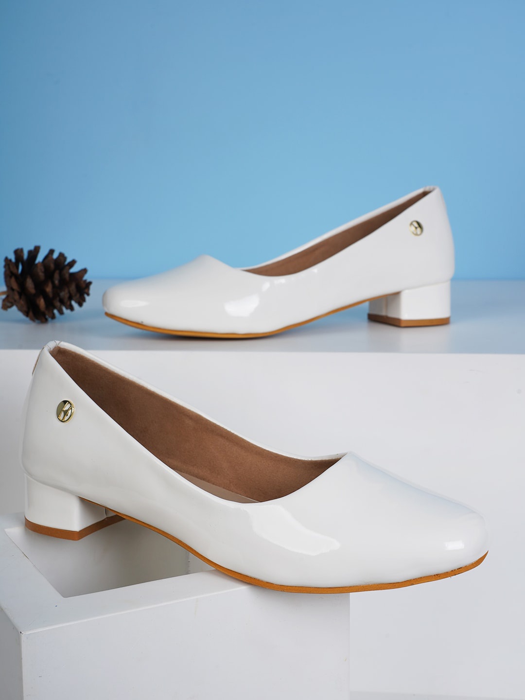 

ELLE Pointed Toe Block Pumps, White