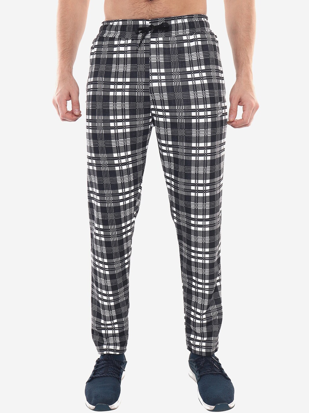 

Xohy Men Mid-Rise Checked Track Pants, Black