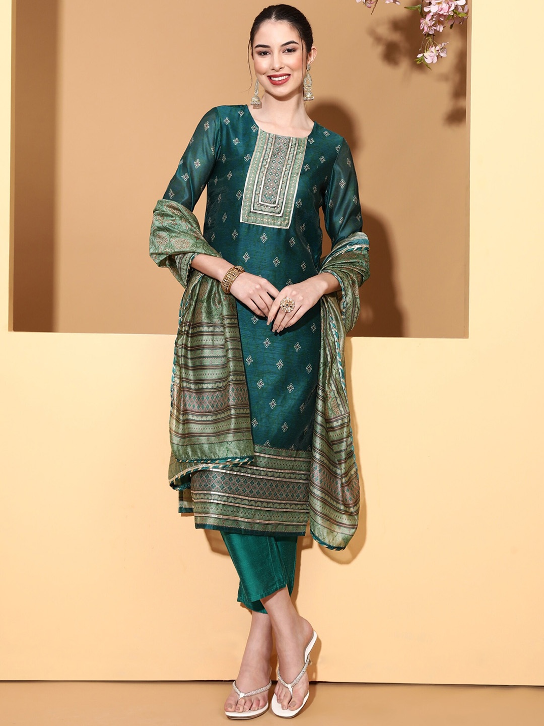 

Be Indi Ethnic Motifs Printed Sequined Kurta with Trousers & Dupatta, Green