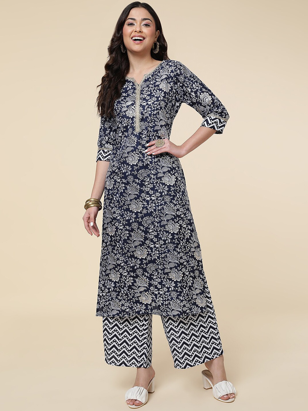 

J Turritopsis Floral Printed Zari Kurta with Palazzos, Navy blue