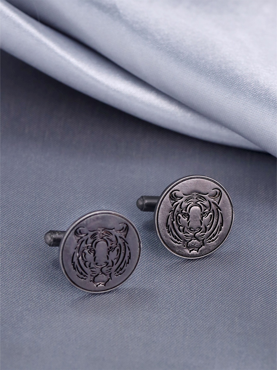 

COSA NOSTRAA Engraved Round Fiery Tiger Cufflinks, Grey melange
