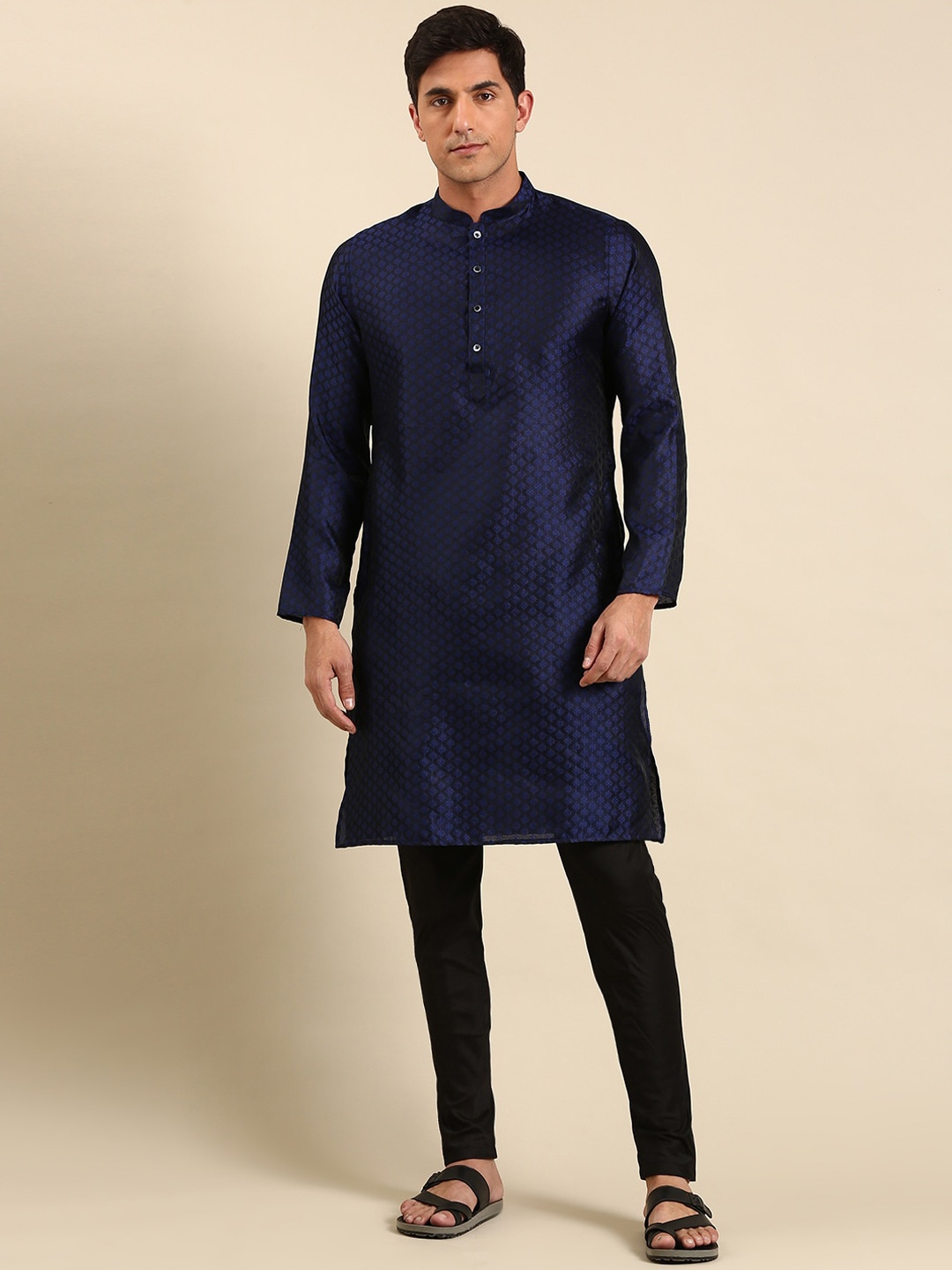 

Amodh by Kisah Ethnic Motifs Woven Design Mandarin Collar Kurta, Navy blue