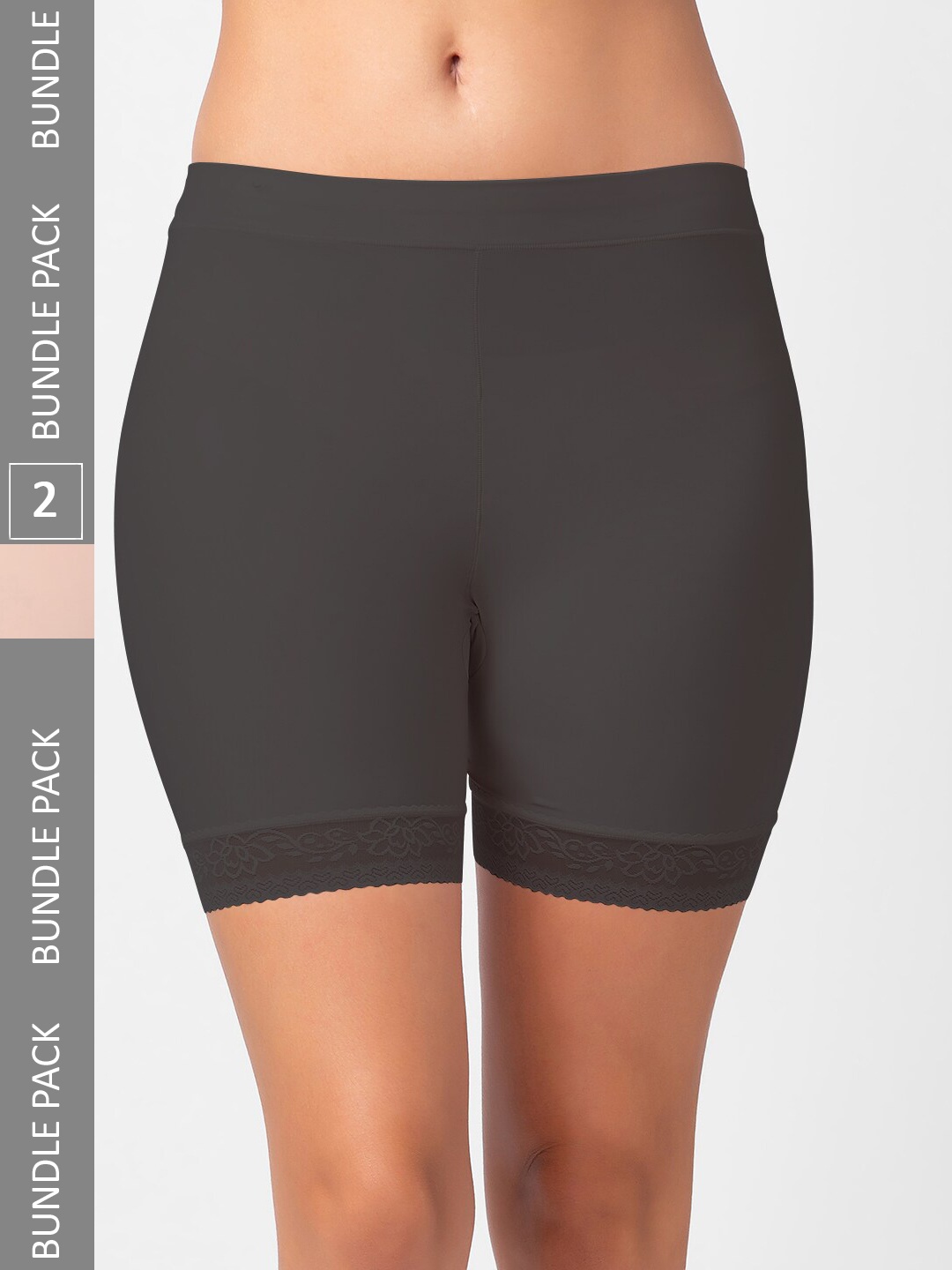 

NOIRA Women Pack Of 3 Mid-Rise Seamless Boy Shorts, Black