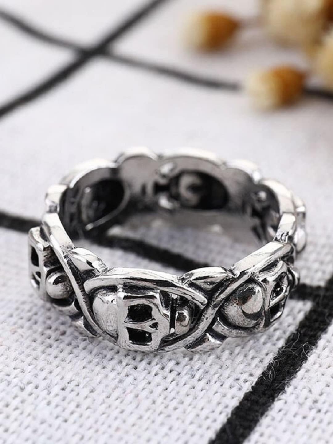 

OOMPH Men Silver Plated Vintage Gothic Skull Biker Finger Ring