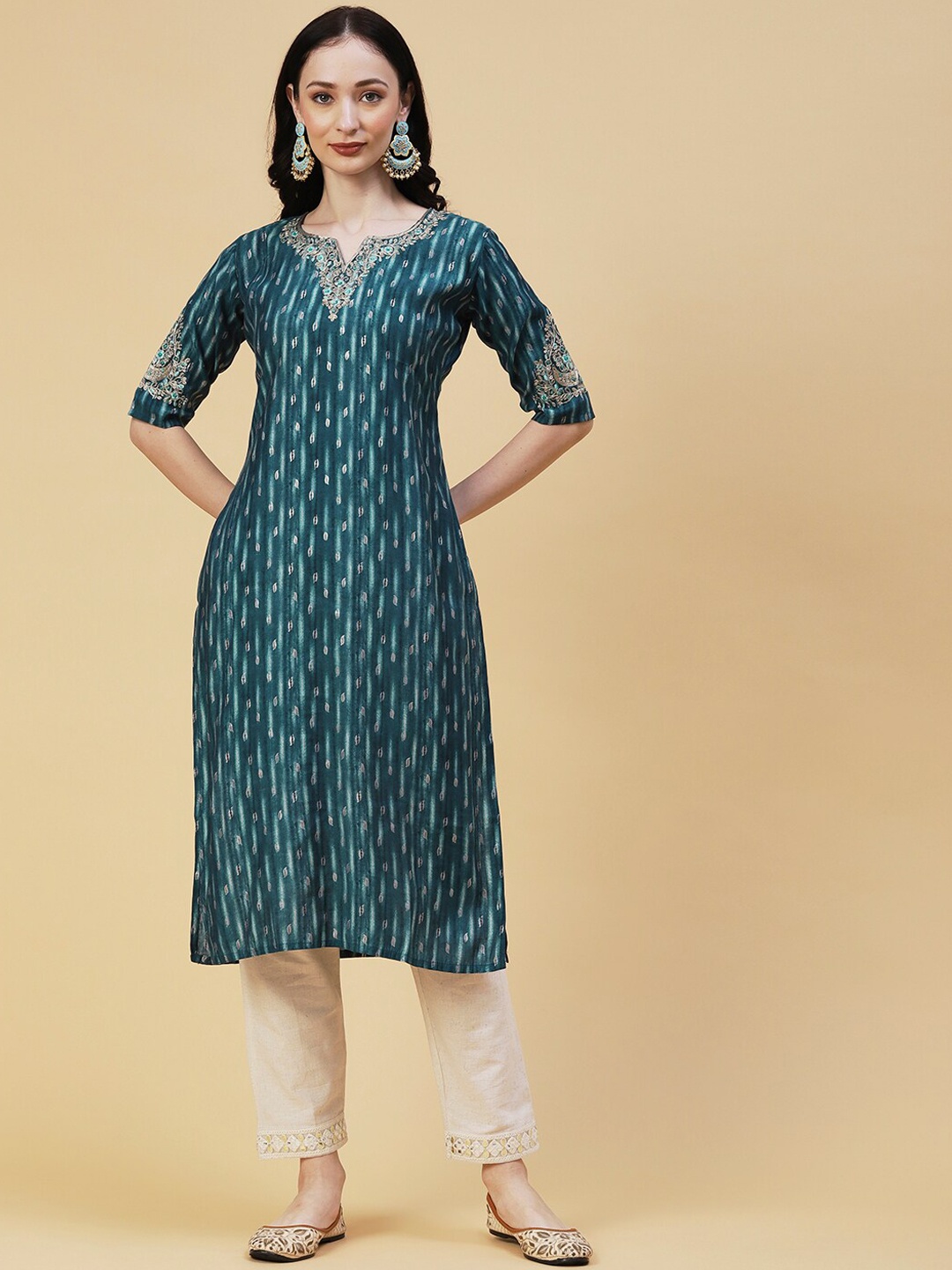 

FASHOR Abstract Printed Zari Silk Blend Kurta, Teal