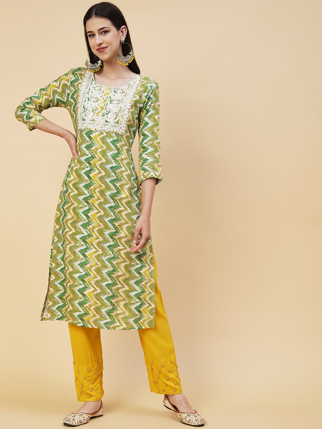 

FASHOR Chevron Printed Thread Work Kurta, Green