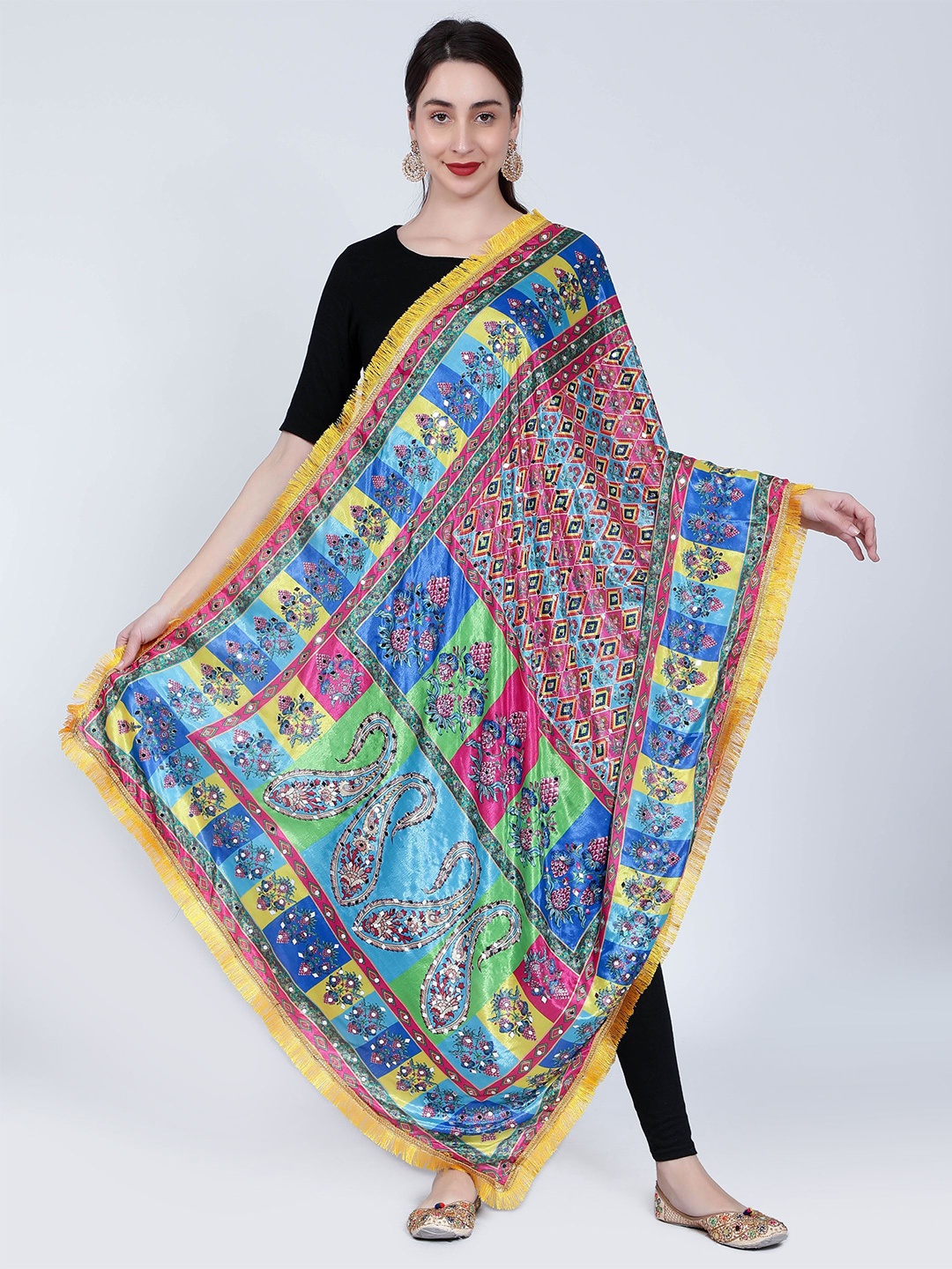 

Moda Chales Printed Dupatta with Mirror Work, Green