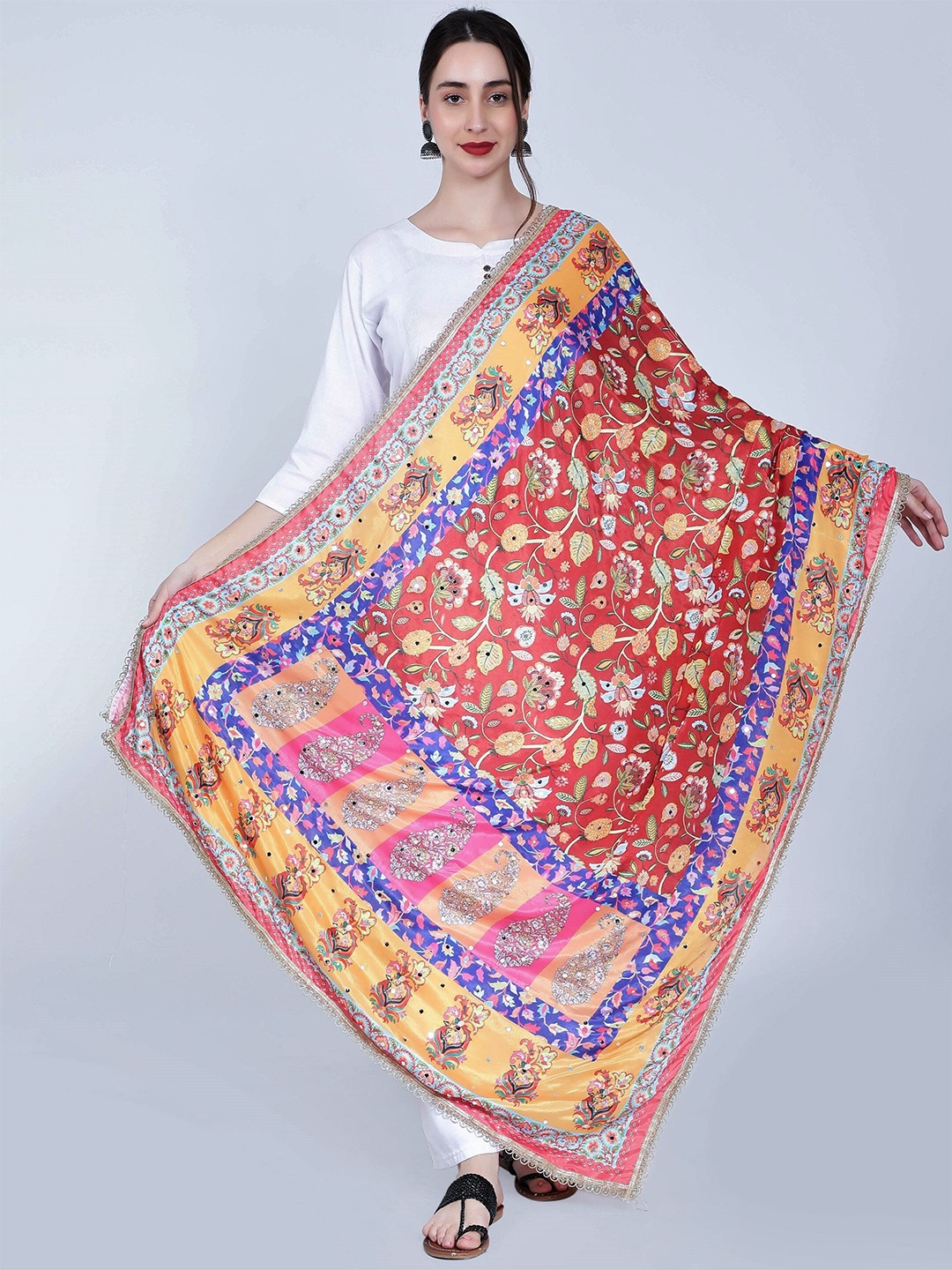 

Moda Chales Printed Dupatta with Mirror Work, Red