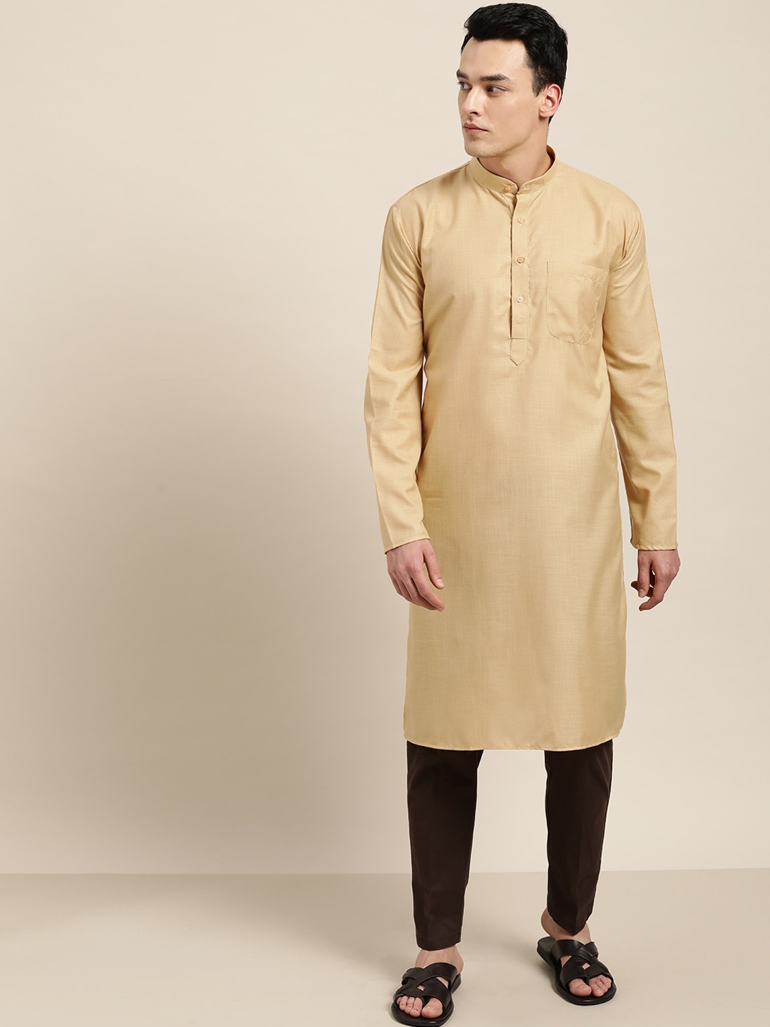 

SOJANYA Mandarin Collar Long Sleeves Silk Cotton Kurta, Gold