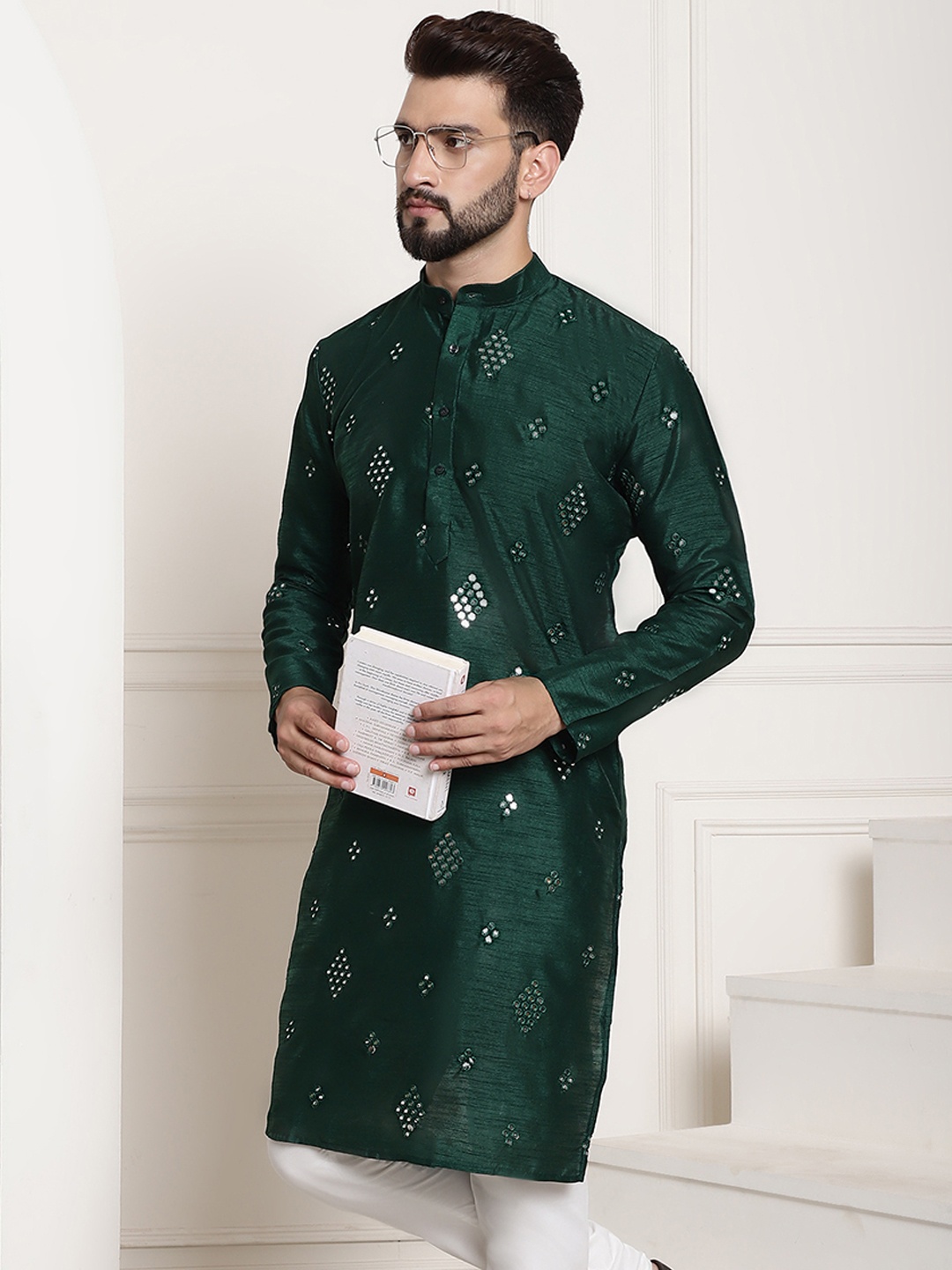 

SOJANYA Mirror Work Embellished Mandarin Collar Kurta, Green