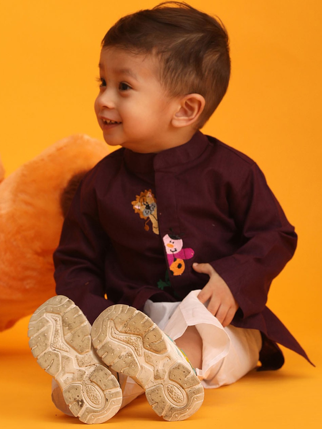 

VASTRAMAY SISHU Boys Mandarin Collar Embroidered Kurta with Pyjamas, Purple