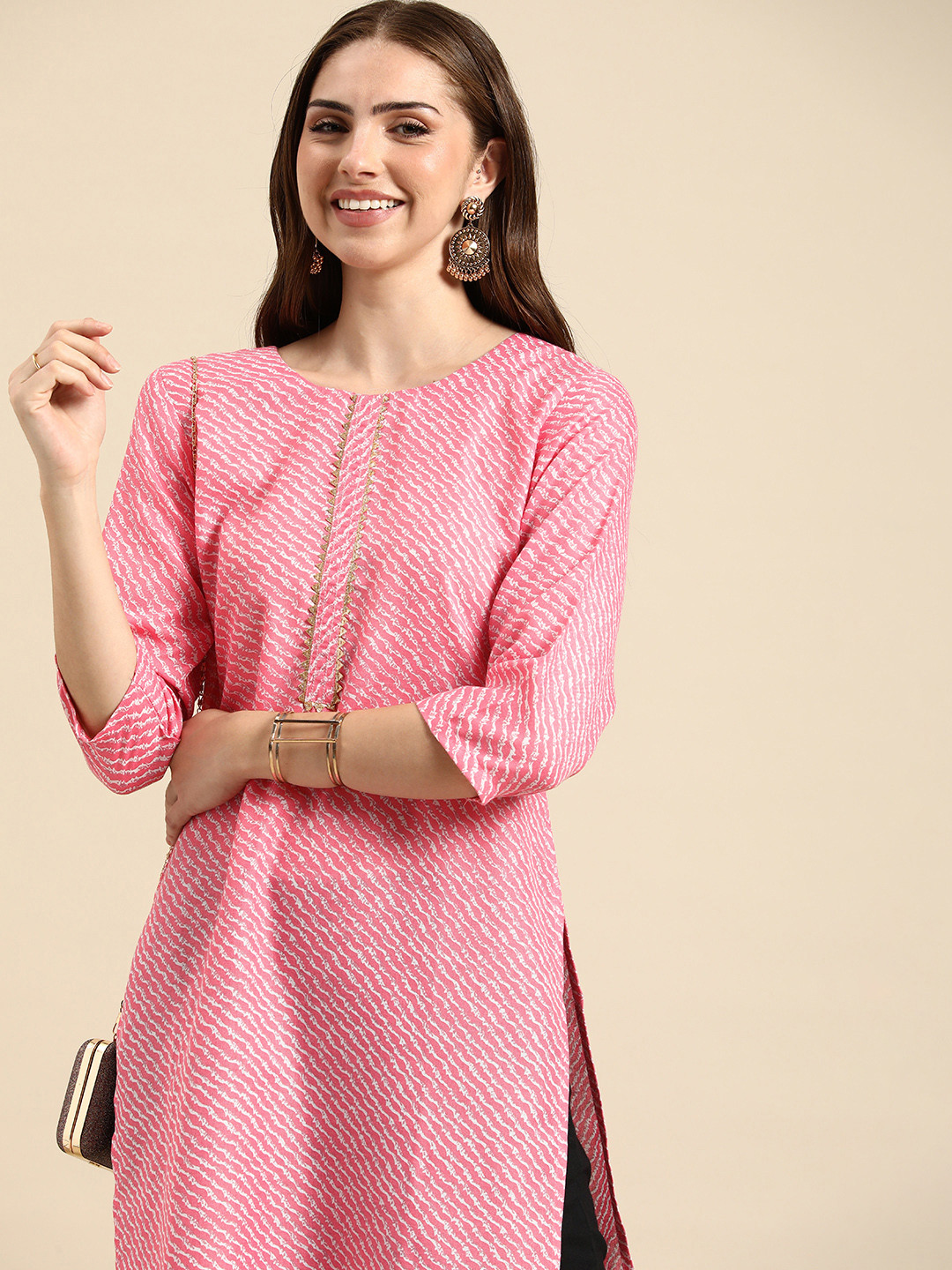 

Anouk Leheriya Printed Gotta Patti Kurta, Pink