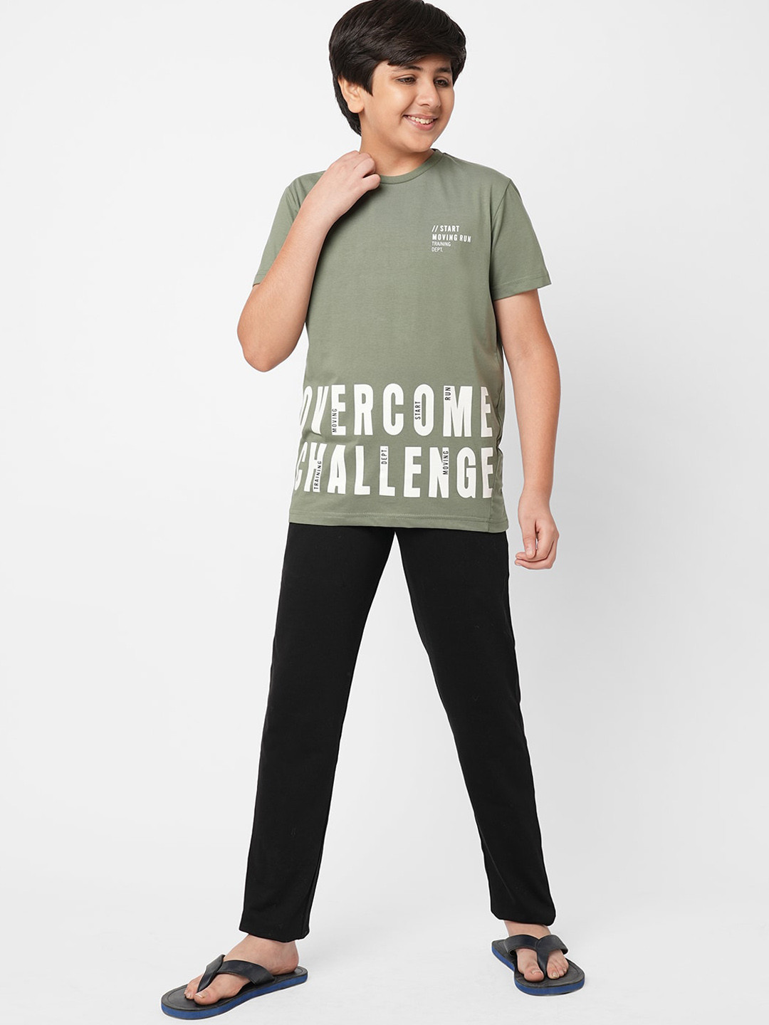 

Sweet Dreams Boys Typography Printed Night Suit, Green
