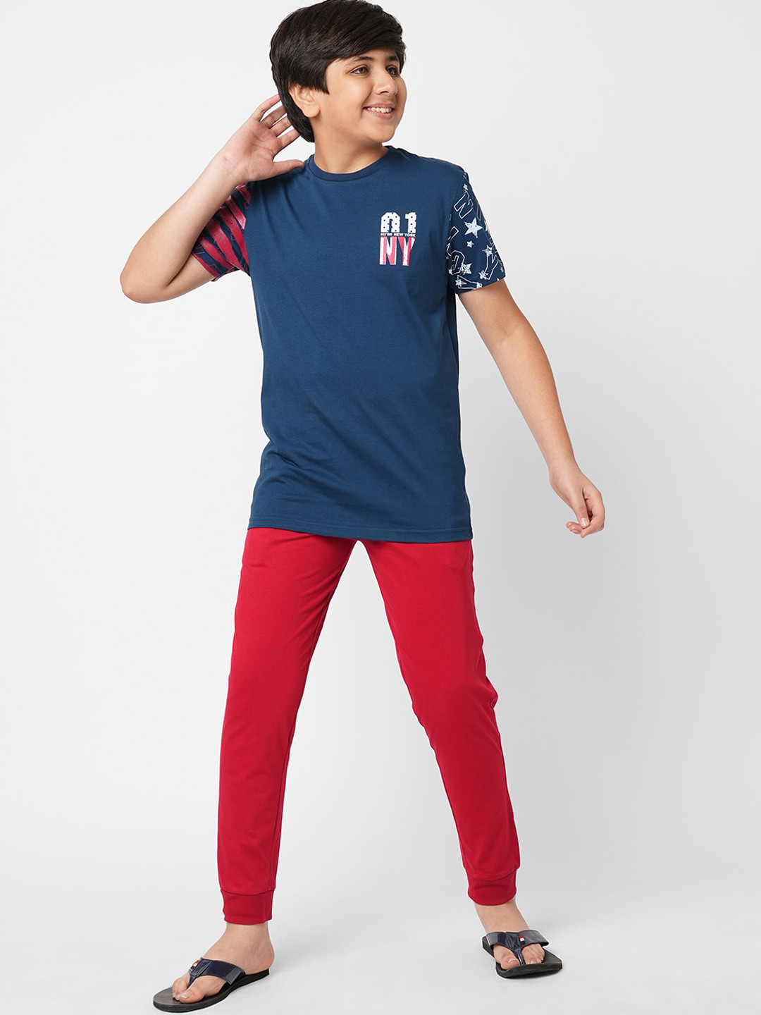 

Sweet Dreams Boys Typography Printed Night Suit, Navy blue