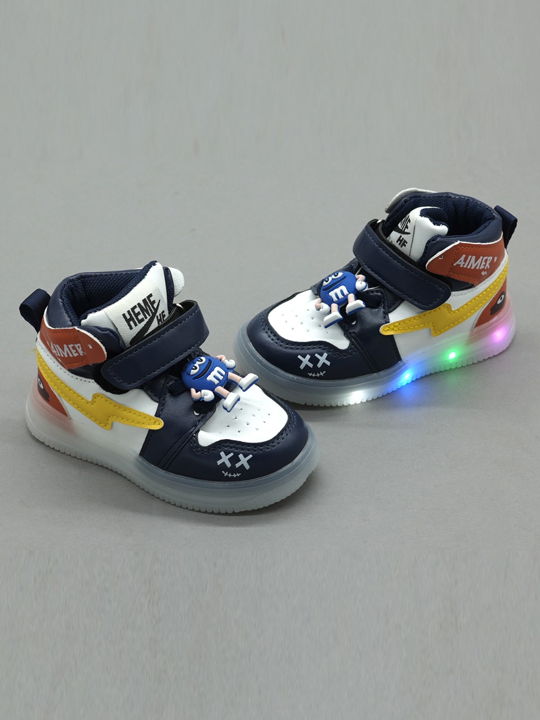 

FEETWELL SHOES Kids Colourblocked Mid Top Comfort Insole LED Basics Sneakers, Blue