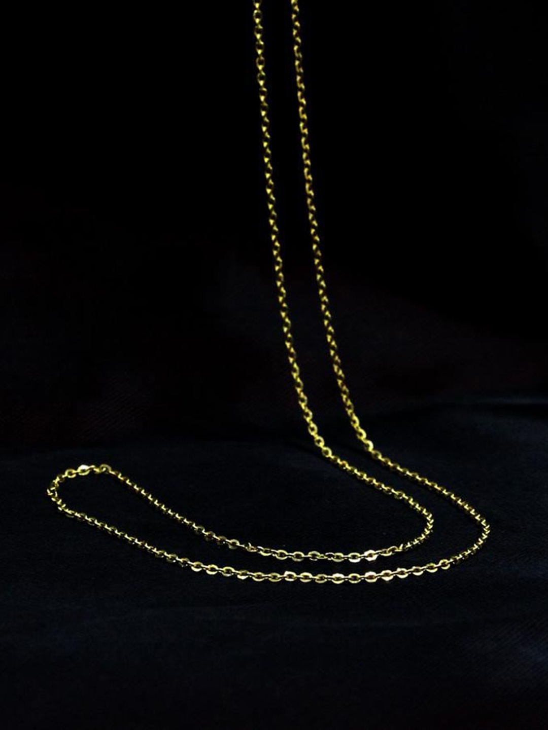 

CANDERE A KALYAN JEWELLERS COMPANY 22KT Gold BIS Hallmark Chain-3.9 gm