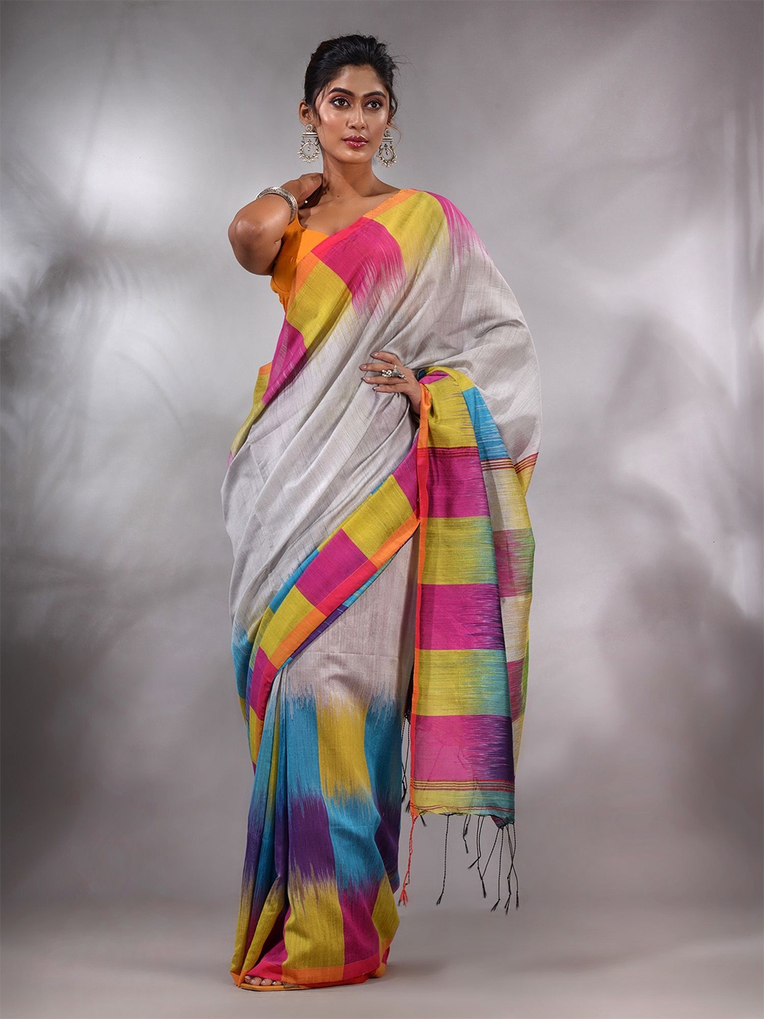 

Charukriti Ikat Saree With Checked Border, White