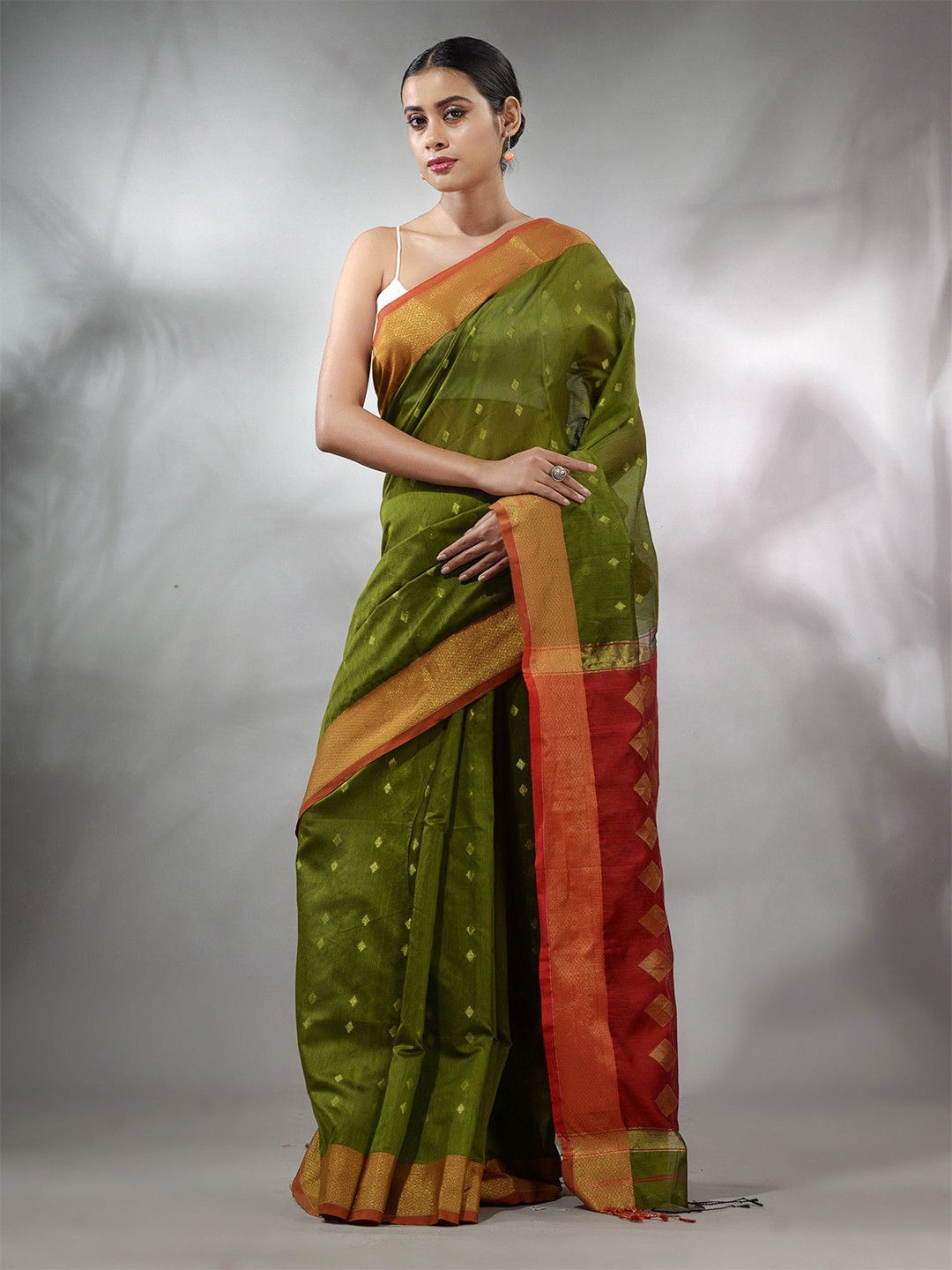 

Charukriti Woven Design Zari Silk Cotton Saree, Green