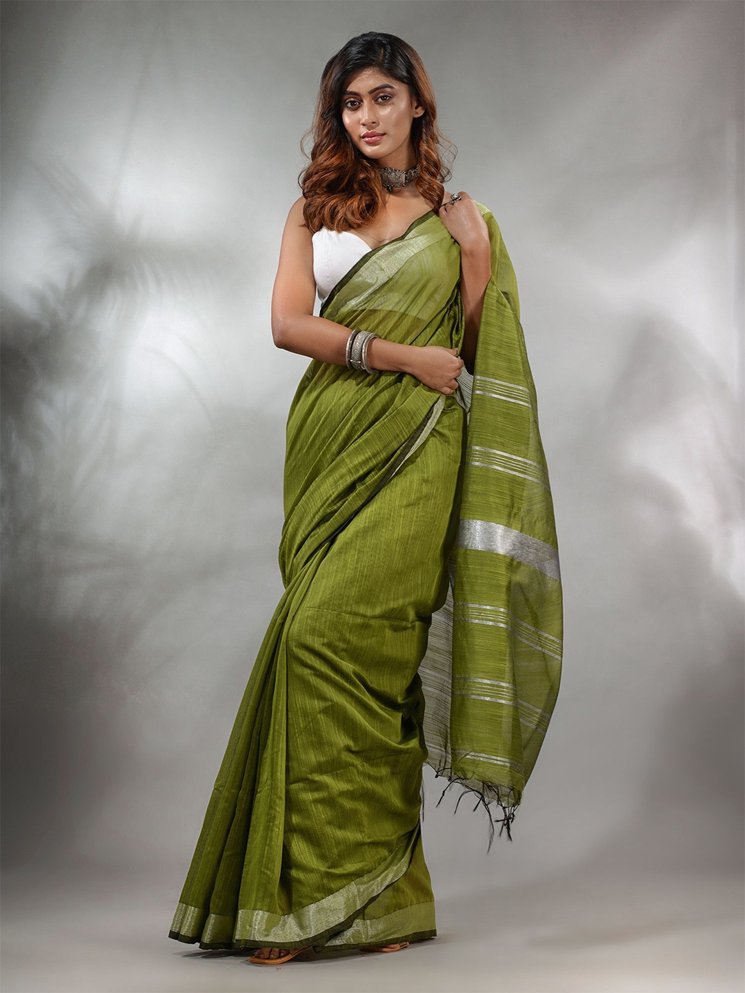 

Charukriti Zari Silk Cotton Saree, Green