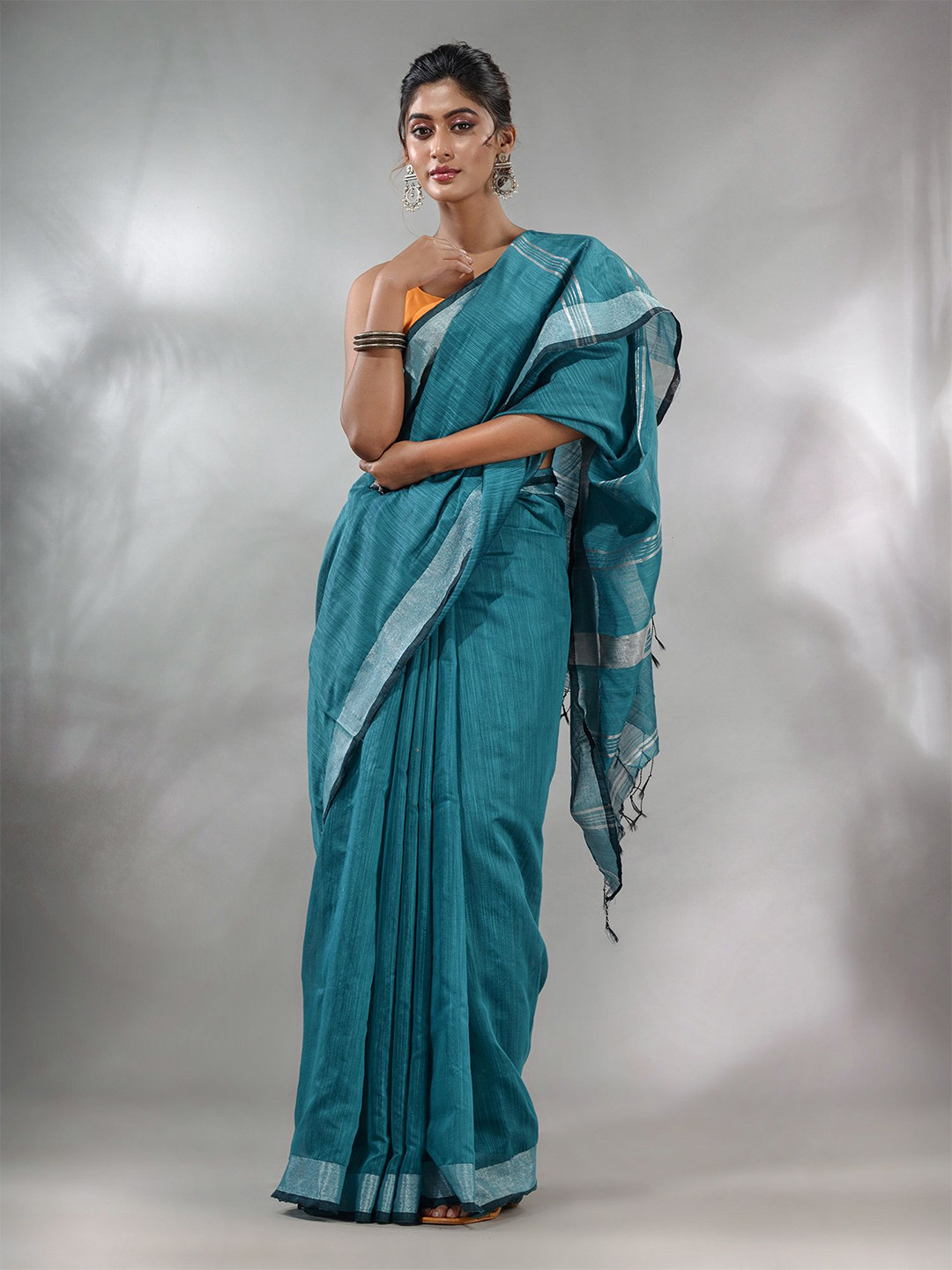 

Charukriti Zari Silk Cotton Saree, Teal