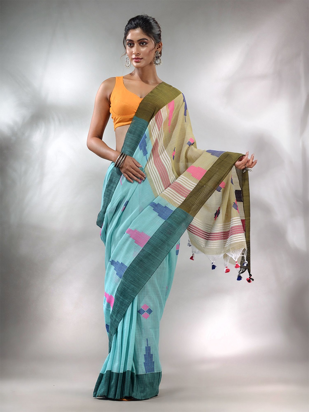 

Charukriti Geometric Woven Design Pure Cotton Saree, Blue