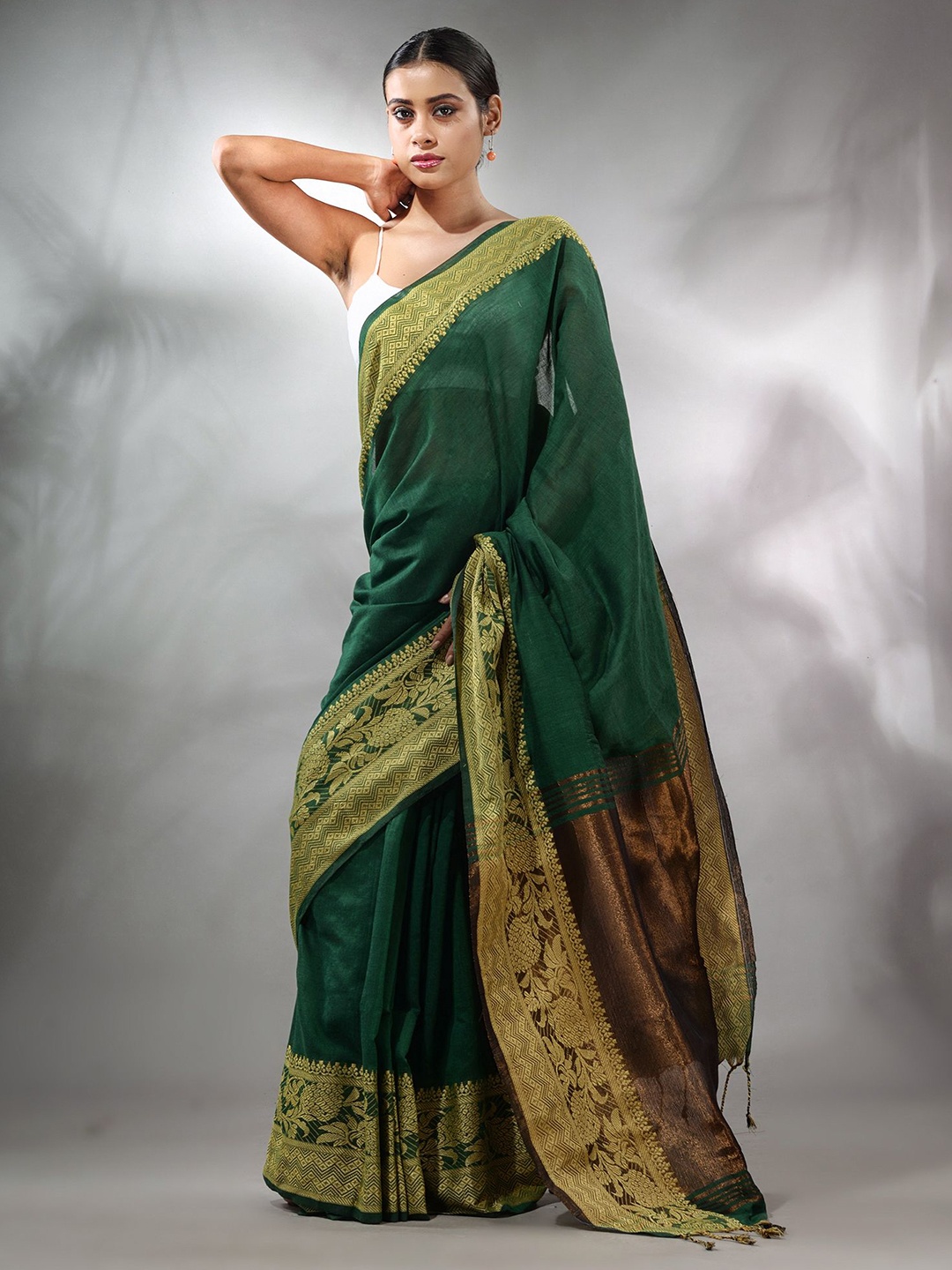 

Charukriti Geometric Woven Design Pure Cotton Saree, Blue